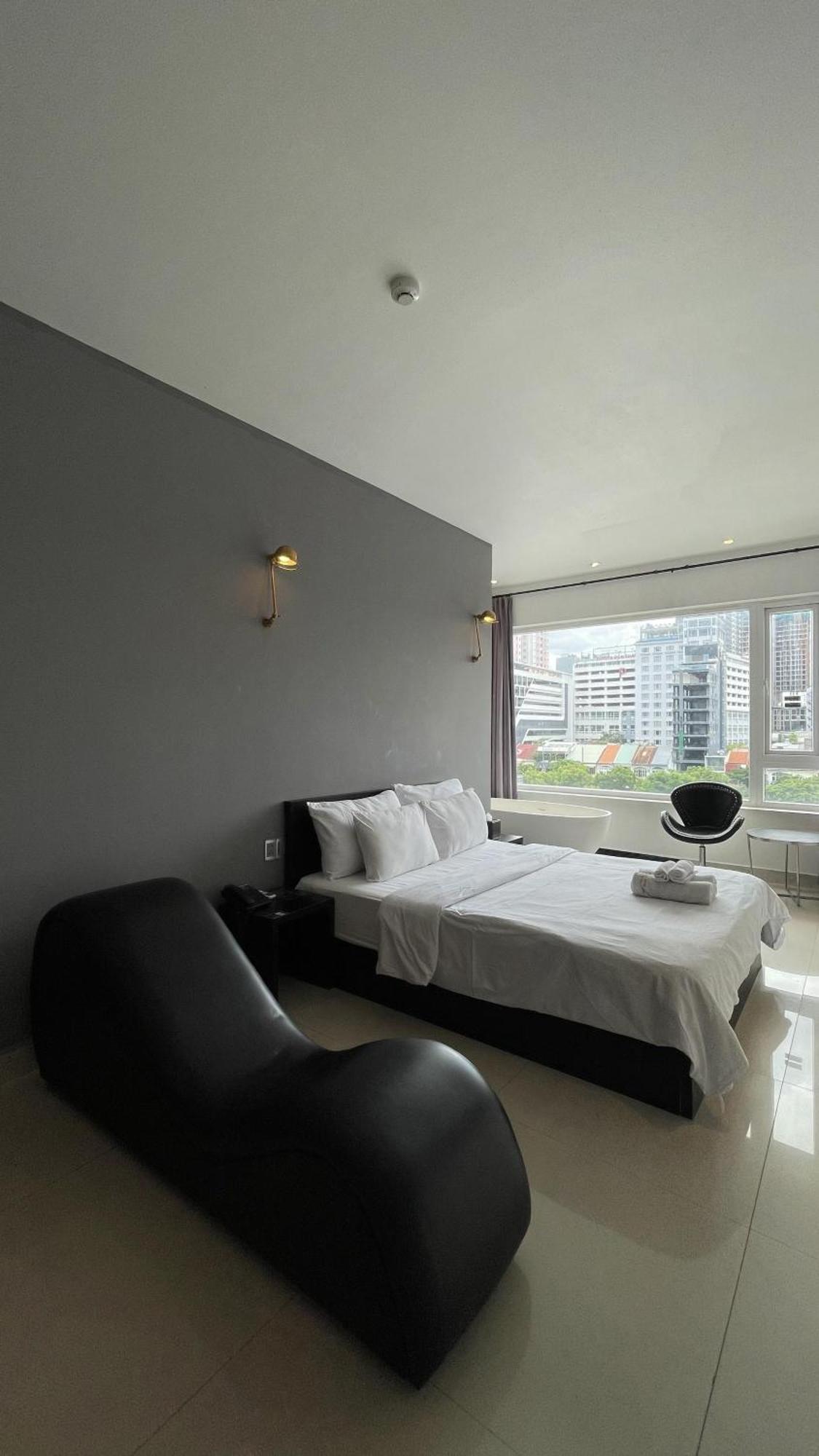 A In Hotel Riverside โฮจิมินห์ซิตี้ ภายนอก รูปภาพ